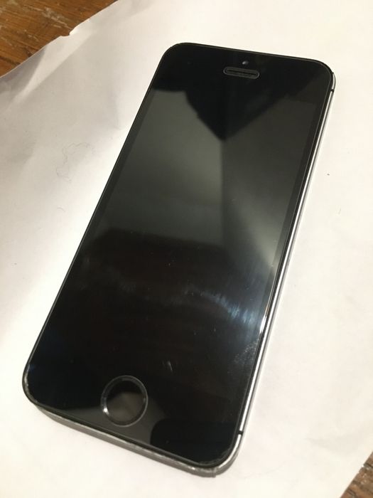 Iphone SE за части