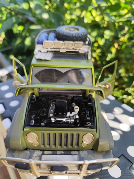 JEEP Trophy 1:18