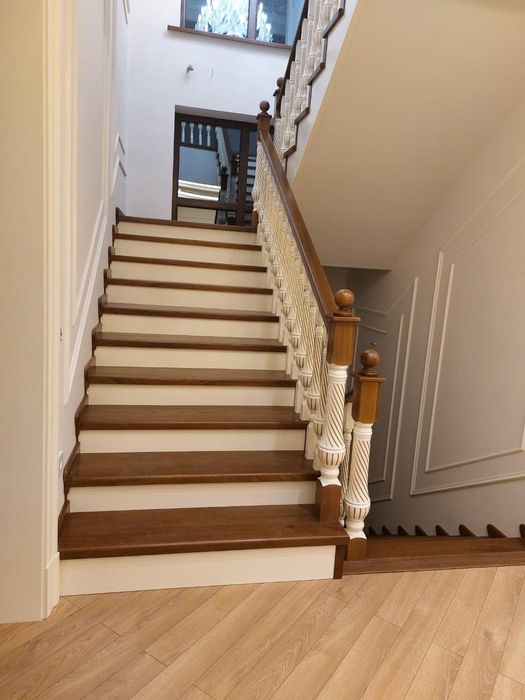 Лестницы топчаны столы и стулья