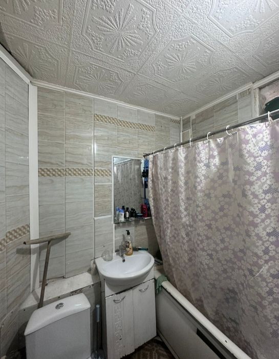 Срочно продам 1 ком на ДК