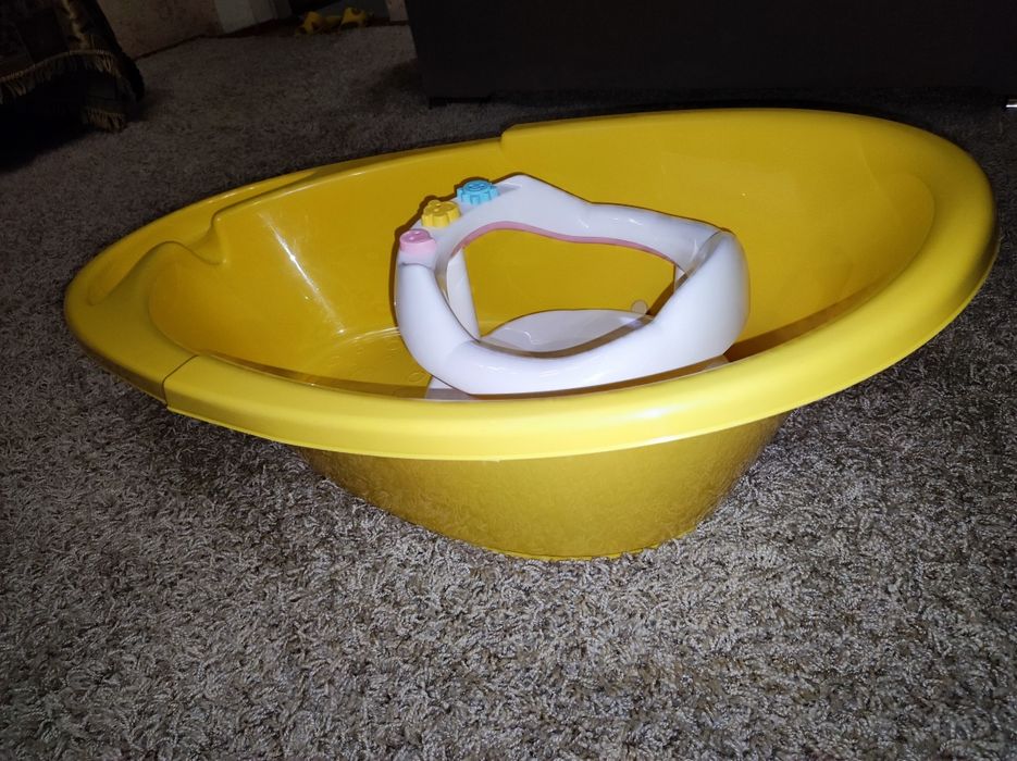 Ванночка с сиденьем