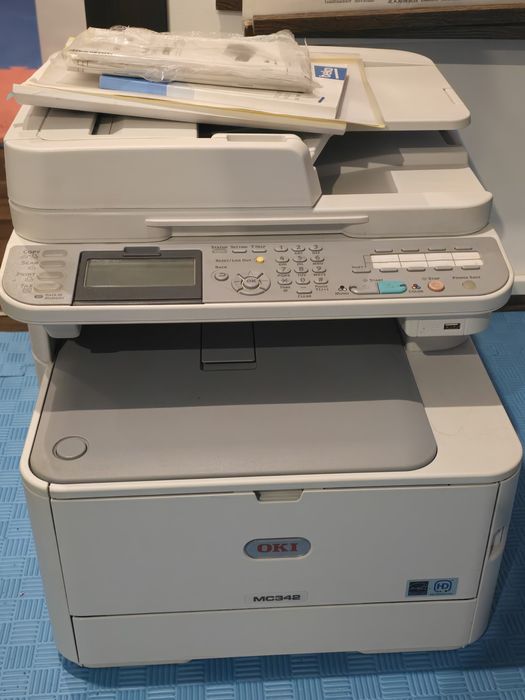 Imprimantă multifuncțională