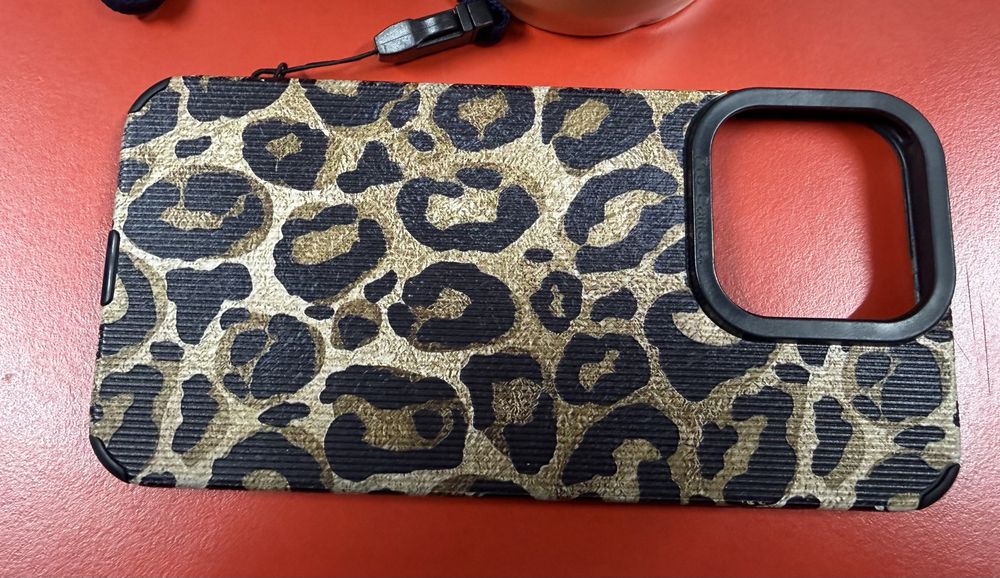 Чехол на айфон 15 про мах