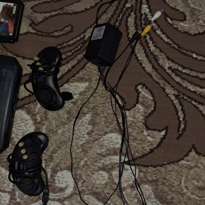 Игровая приставка SEGA