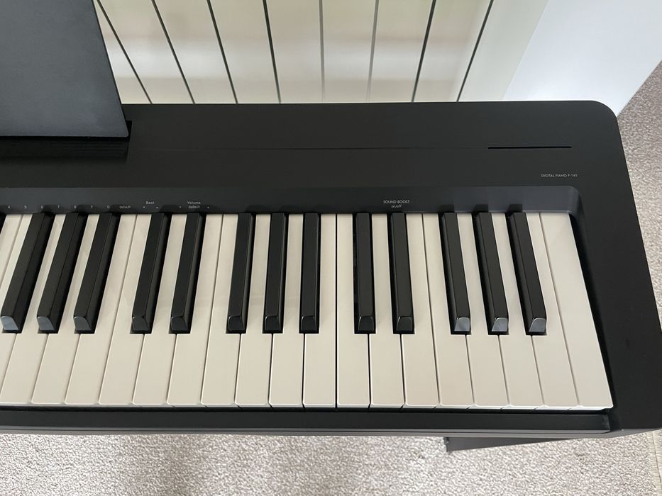 Yamaha P145 пиано