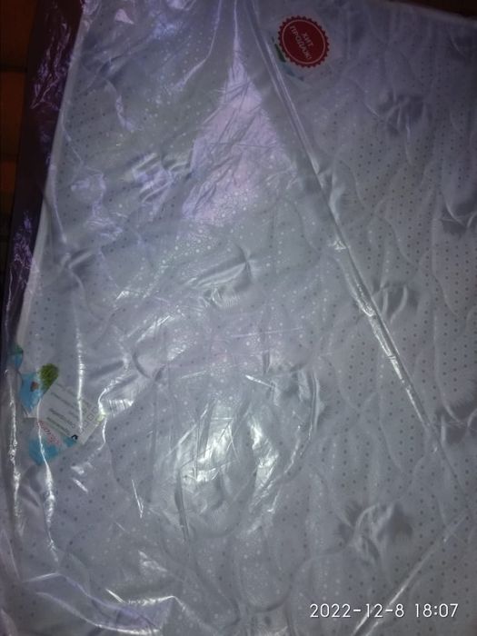 Срочно продам матрас.