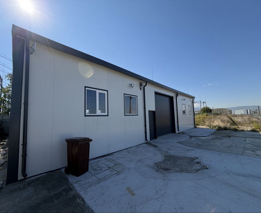 Inchiriezi hala noua in brasov 230 m2