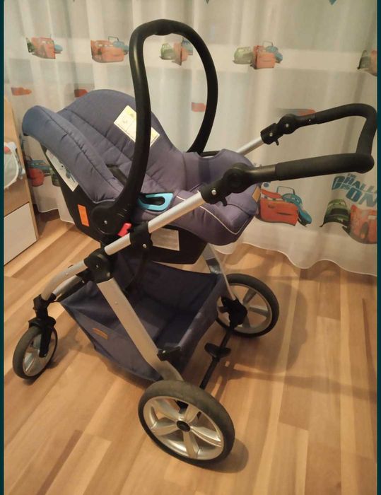 Бебешка количка Chipolino с допълнителен кош за кола