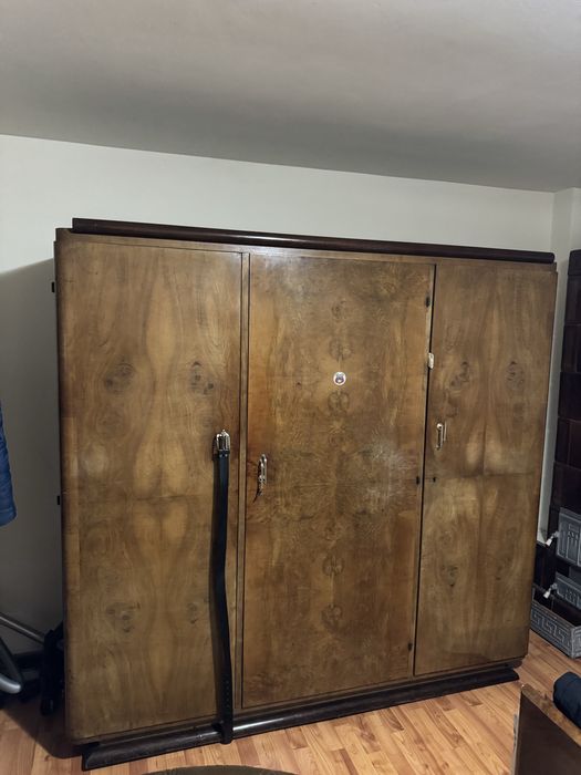 Vand mobila veche lemn masiv