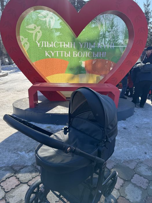 Продам       коляску