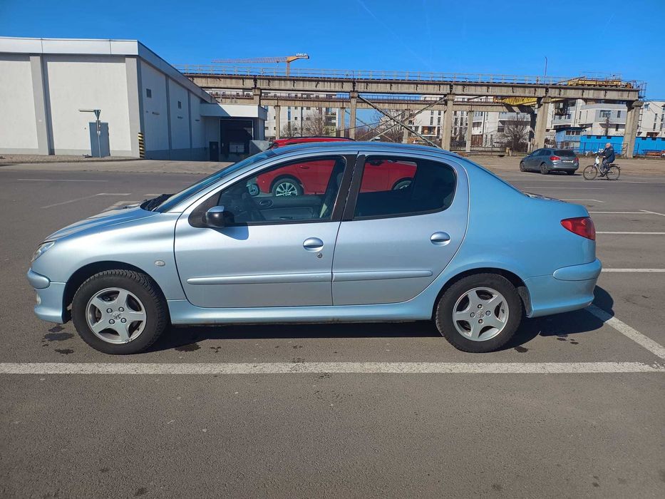 Peugeot 206 sedan, cutie automata, 67.800 km