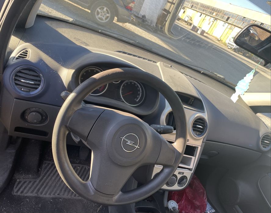 Opel corsa d 1.2 i на части