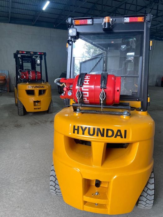 Hyundai. Вилочный погрузчик