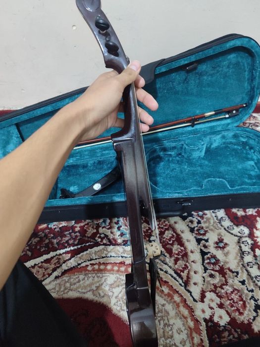 Elektronni Skripka sotiladi. DOD Overdrive Plus FX 50B ham.