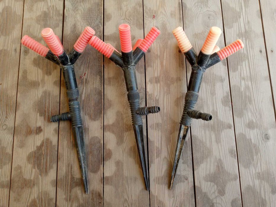 Фонтанчики для полива крутящиеся 2шт рабочие+1шт на запчасти