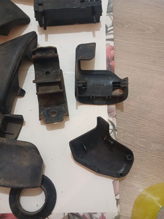 Тоета Карина Е по салону