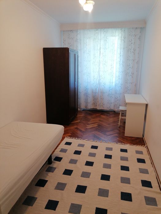 Închiriez apartament 2 camere decomandate