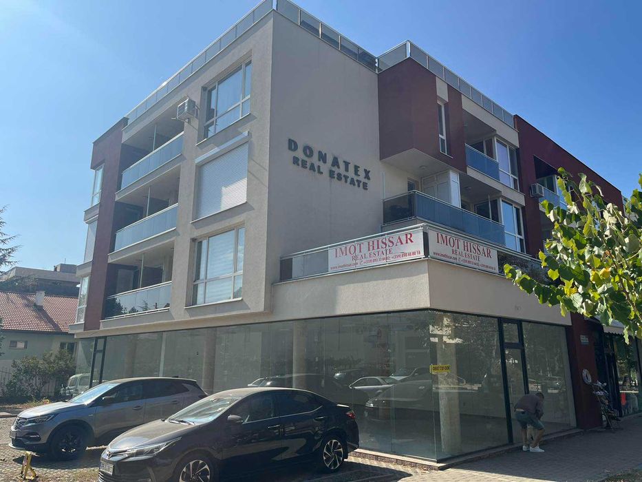 Дава се под наем Офис в Хисаря - 90 кв.м за 398.82 € - Снимка #1