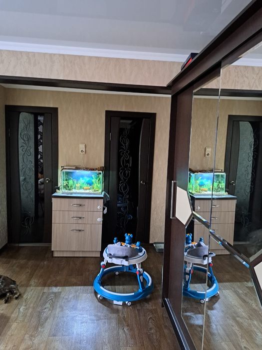 Продам 2×-комнатную квартиру