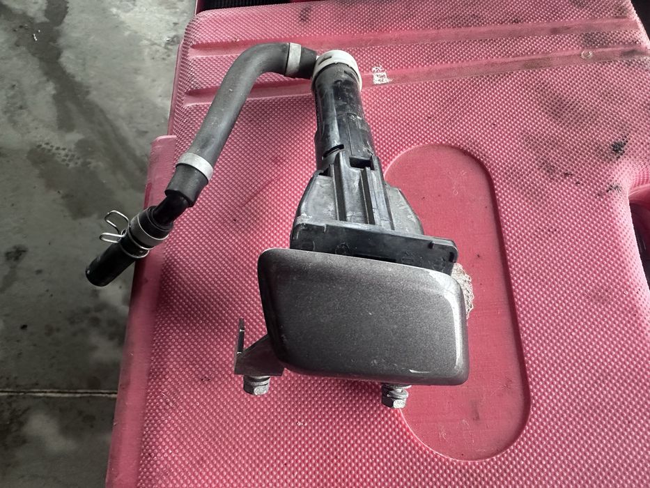 Пръскалка за фар от Мицубиши Аутлендър 2