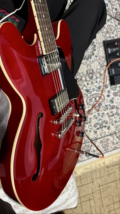 Электрогитара Epiphone ES-335