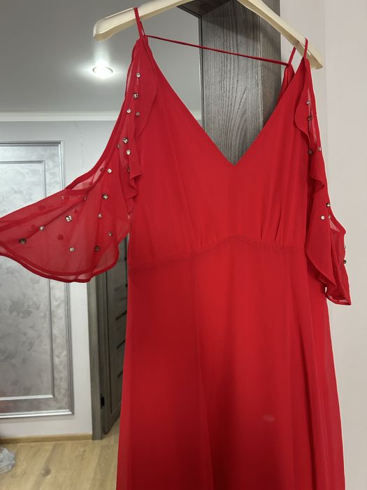 Нарядное вечернее платье