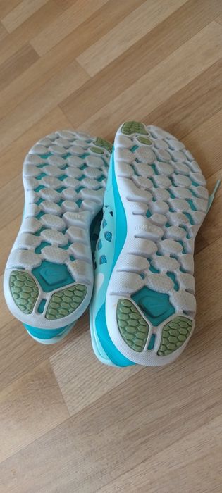 Дамски маратонки Nike