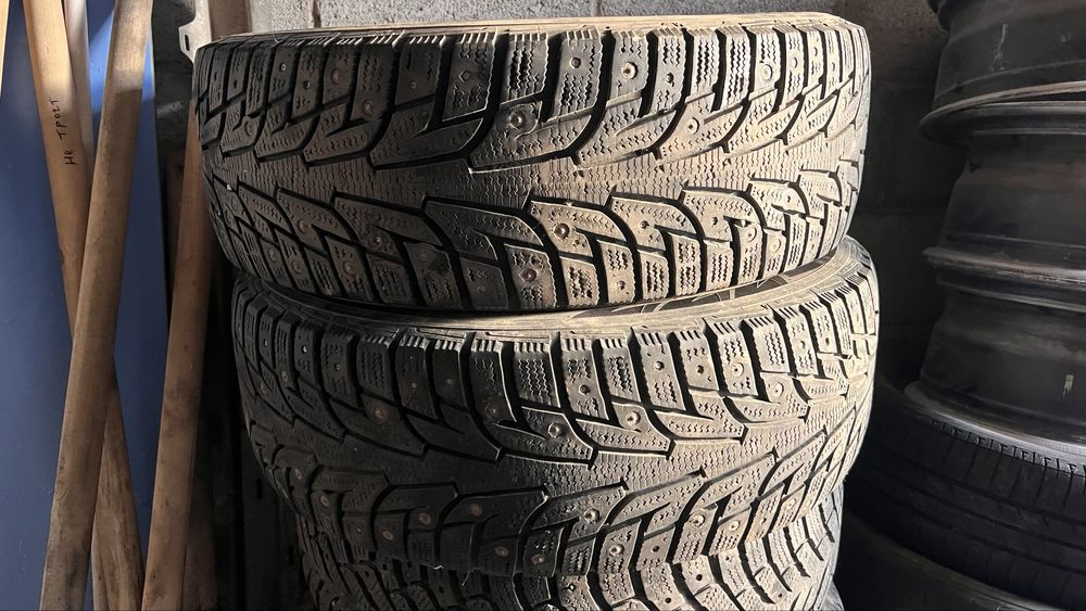 Продам шины 215/60/16 2 баллона