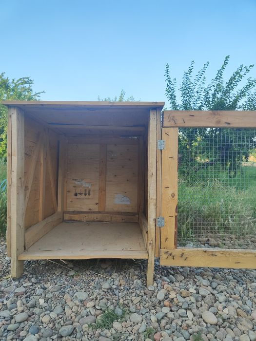 Дом для собаки. Прочный