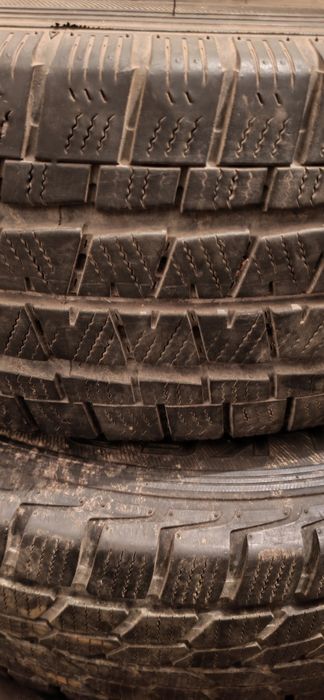 Cauciucuri de iarna 225 70 17 c-uri