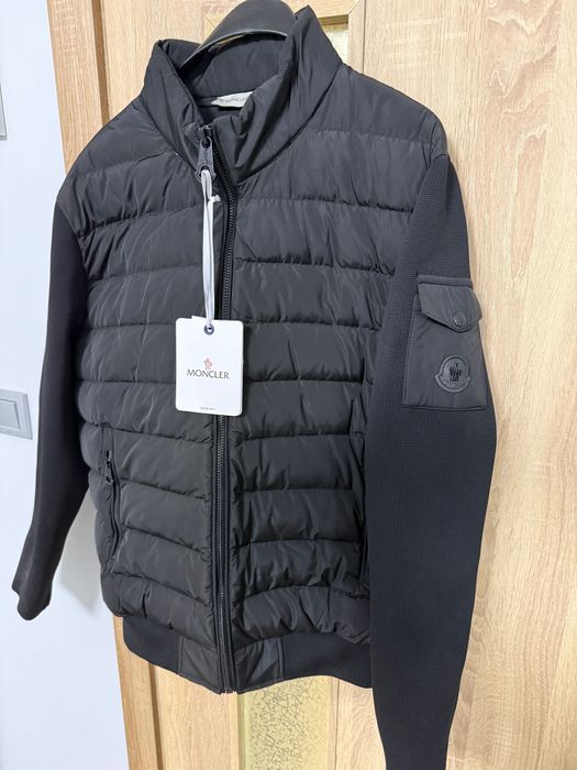 Moncler чисто ново