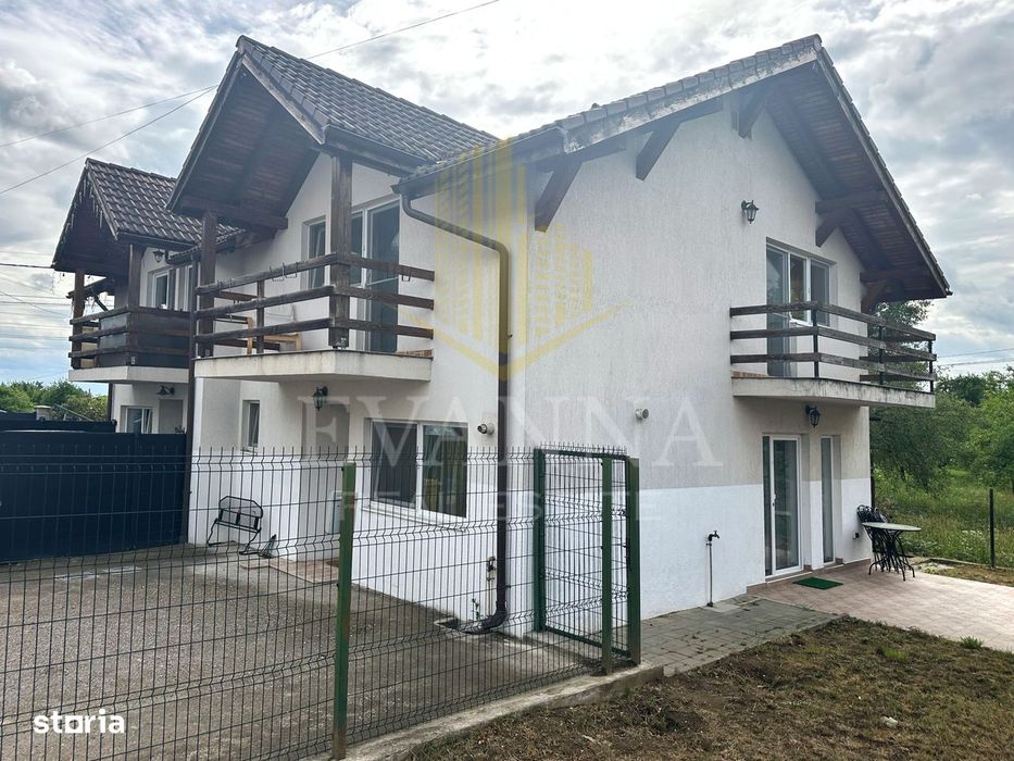 Jumatate de DUPLEX de vanzare