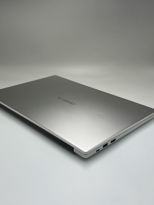 Ноутбук Huawei без комплекте