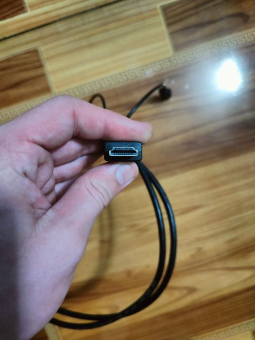 Продам шнур hdmi-Vga