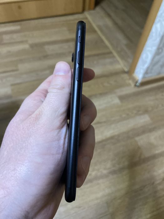 Продам iPhone 7, 32 gb