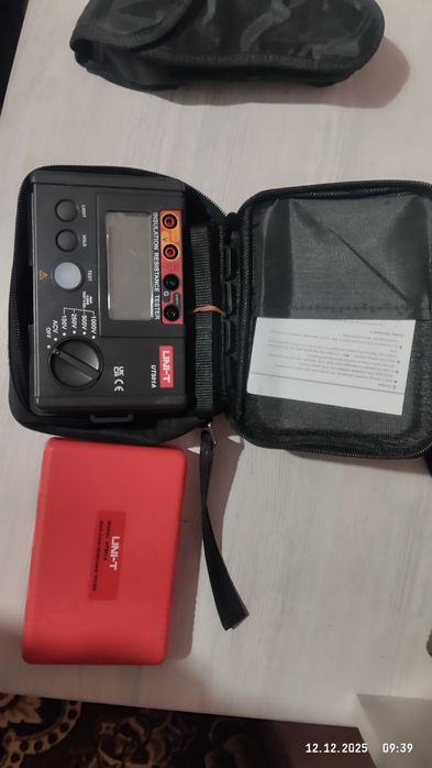 MEGOMETR 1000V testir