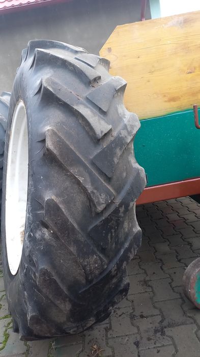 2 Roti tractor 16.9/34