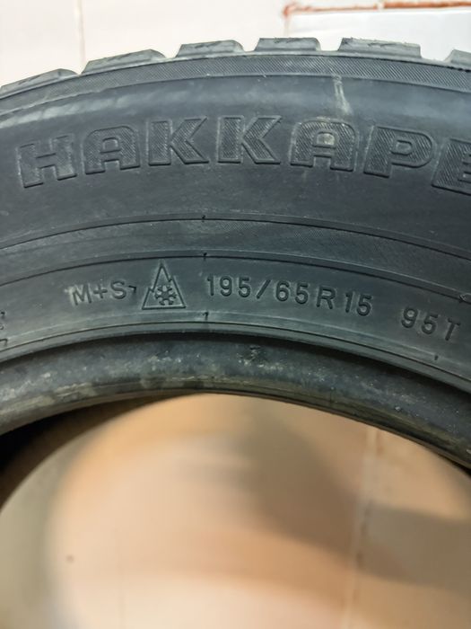 Продам резины 195/65/R15