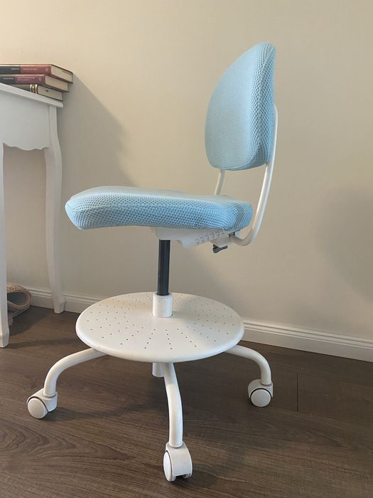 Scaun ikea de birou pt copii
