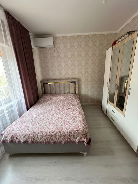 Кровать для спальни