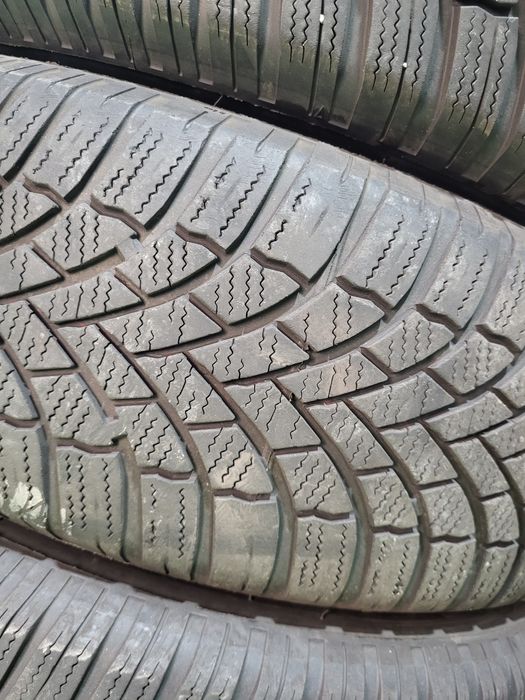 4 бр зимни 215/65/17 Bridgestone