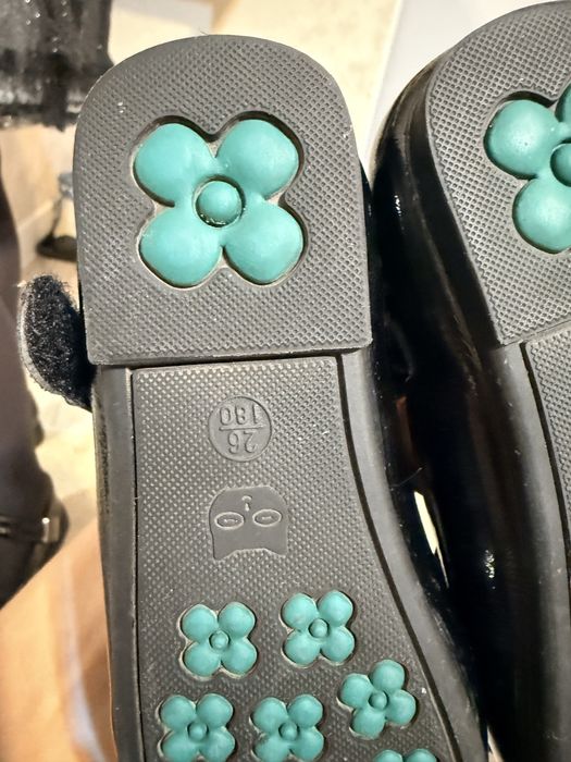 Туфли красивые для девочки