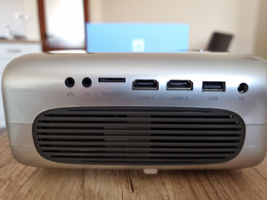 Видеопроектор Philips NeoPix Ultra 2