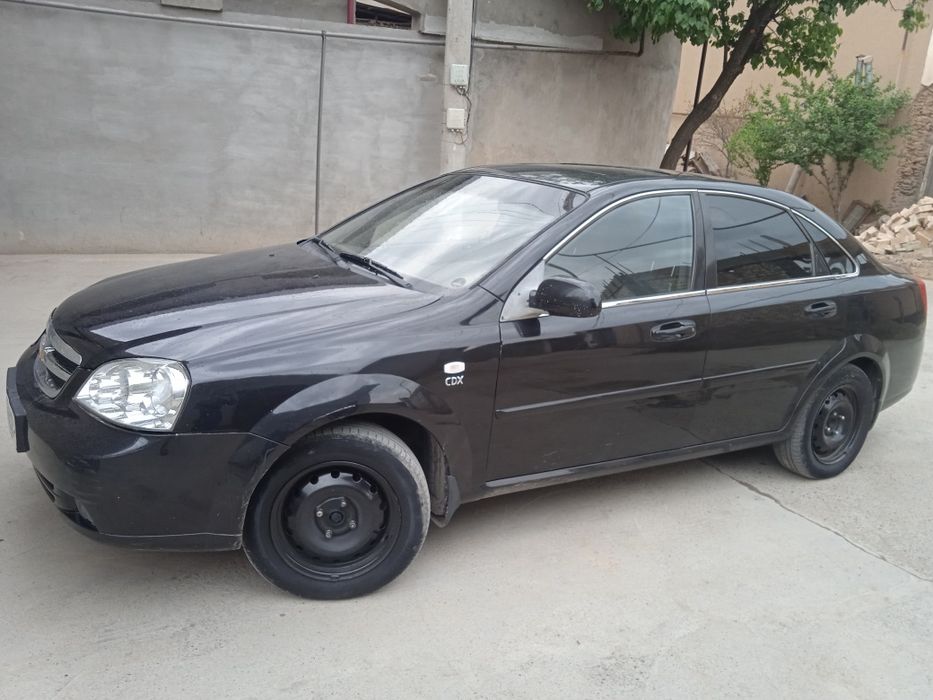 Lasetti 1.8 aftomat 336400 prabeg kraska bogan joylari bor