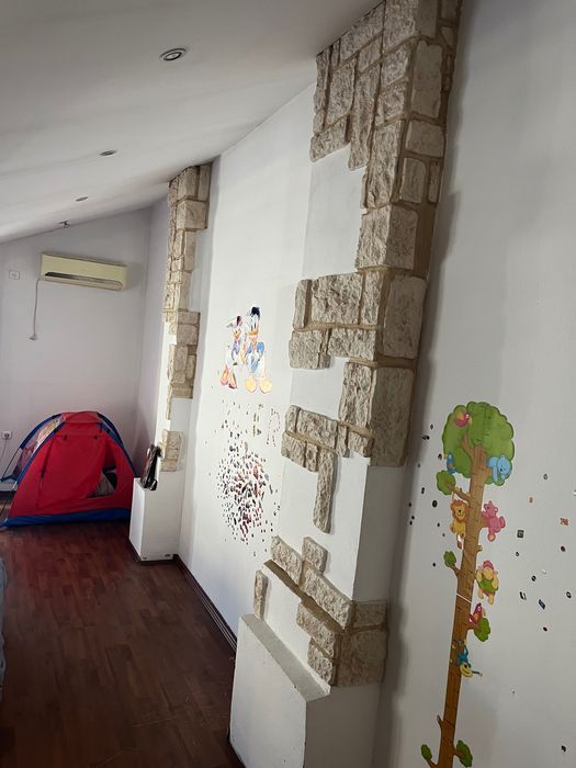 Casa de vanzare 5 camere zona Titulescu-Grivita