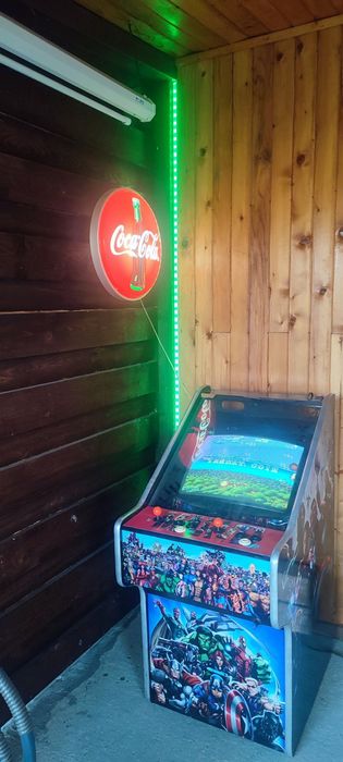 Аркадна ретро игра /конзола/