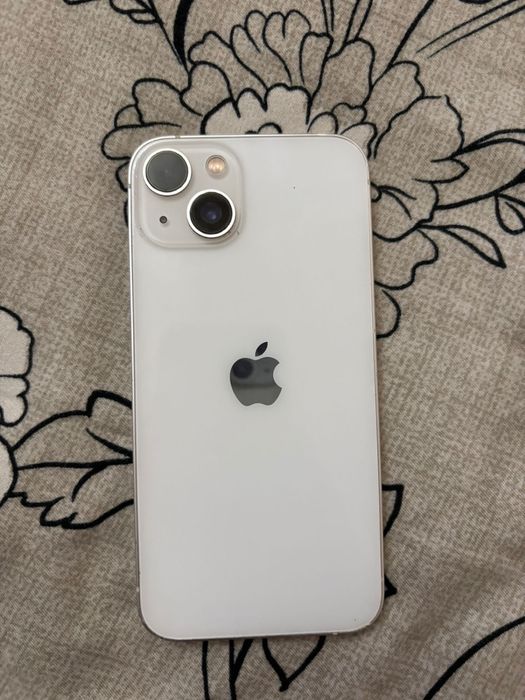 Айфон 13 в хорошем состояний