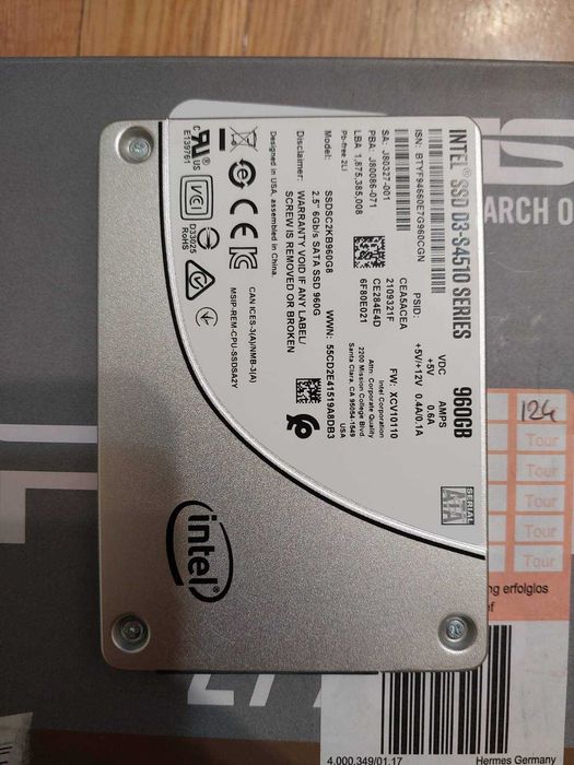 1TB, 960GB SSD Sata  - Crucial MX500, Intel D3-S4510