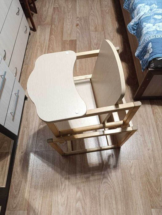 Детский стул и стол трансформер