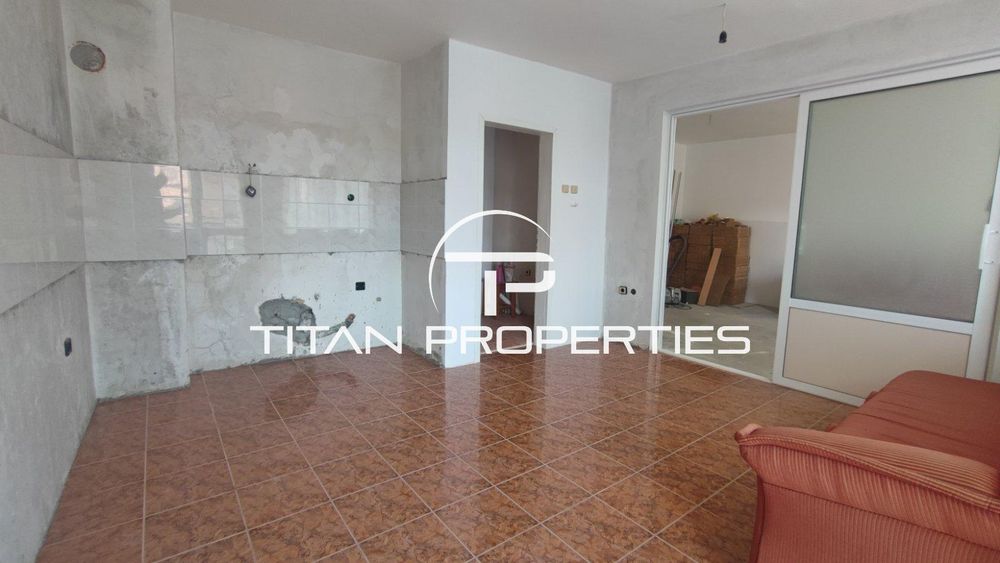 Продава се Четиристаен апартамент в Варна, Аспарухово - 108 кв.м за 1574 €/кв.м - Снимка #10